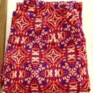 *PRICE DROP* Lularoe OS leggings